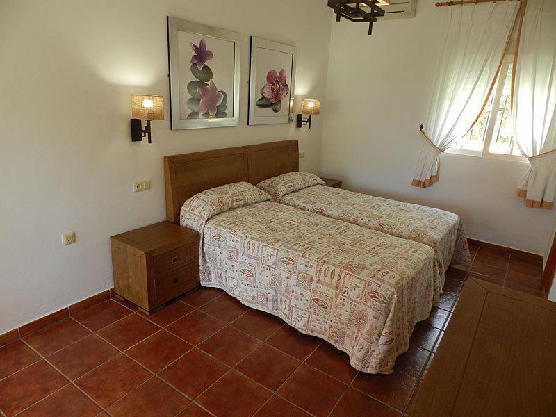 Hostal Las Acacias Los Canos De Meca Cameră foto